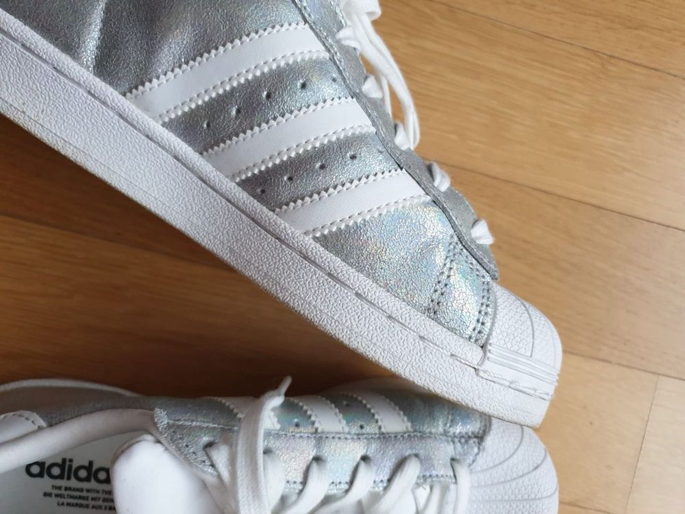 Adidas superstar weiß holographic online