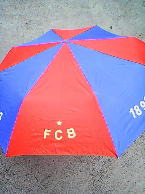 Ombrelli: FC Basel Schirm/Parapluie – Usato da Rümlang venduto da Vuvuzella 2