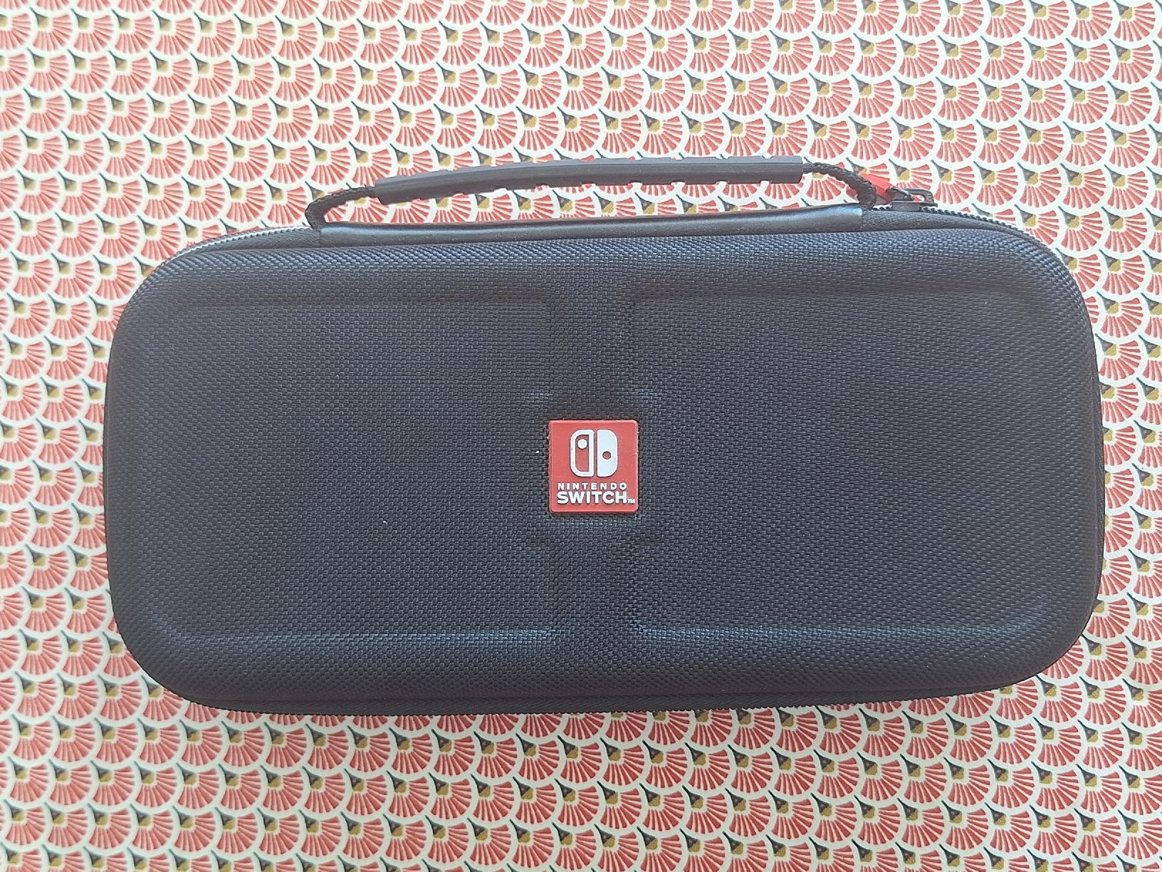 Nintendo Console: Console Nintendo Switch avec tous accessoires. Bon état. – Usato da Genève venduto da ale_7l66 4