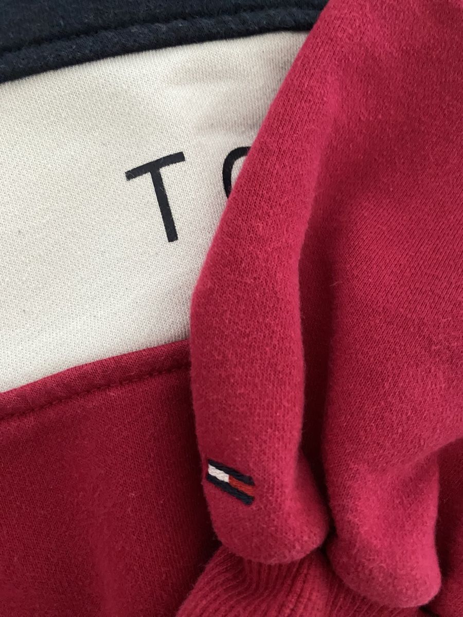 Tommy Hilfiger Pullover & Sweatshirts: Tommy Hilfiger Pullover 🌸 – Gebraucht aus Opfikon von Luis144 2