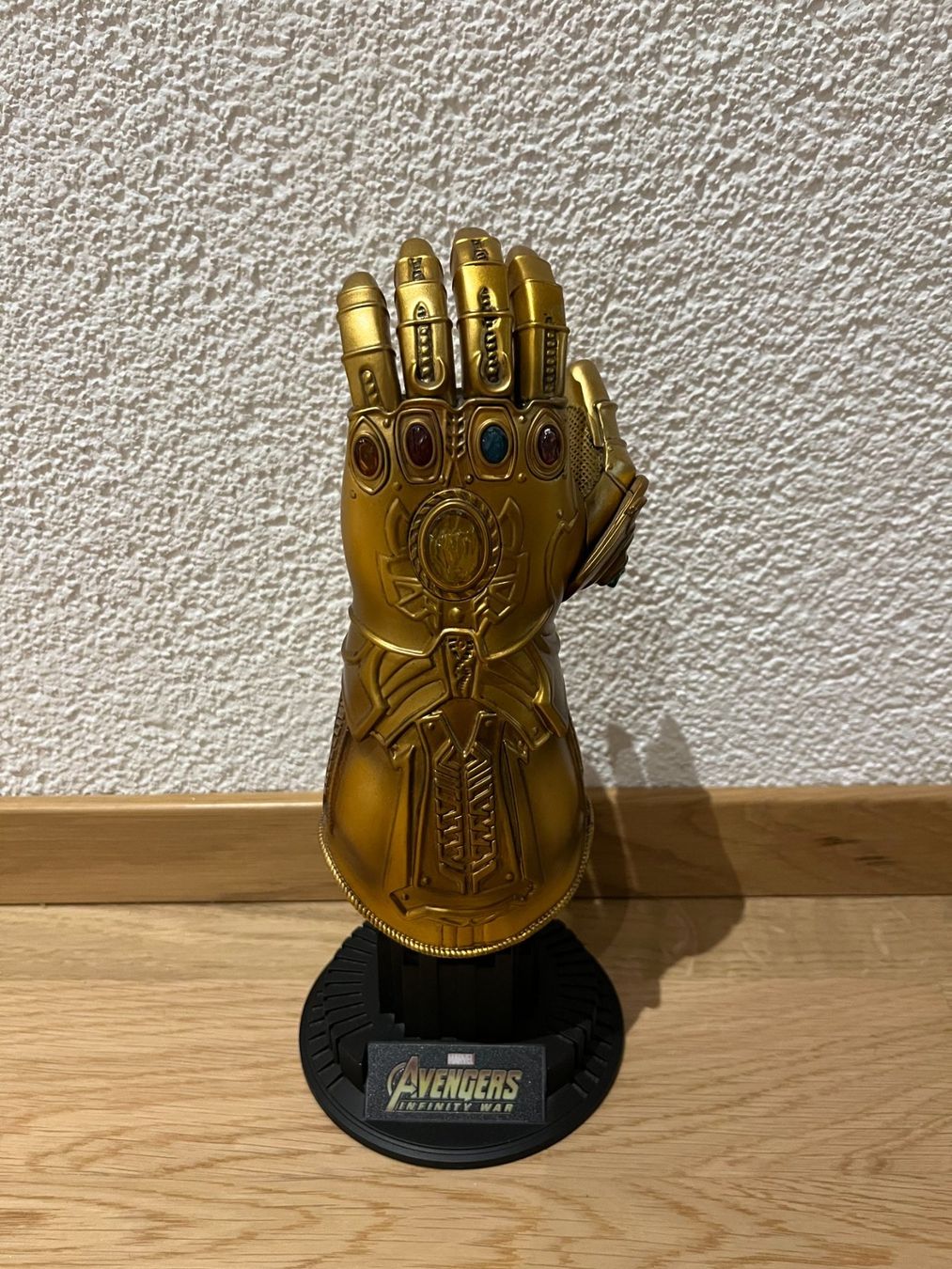 Disney Statuette: Avengers Infinity Gauntlet – Usato da Sumiswald venduto da dulik94 2