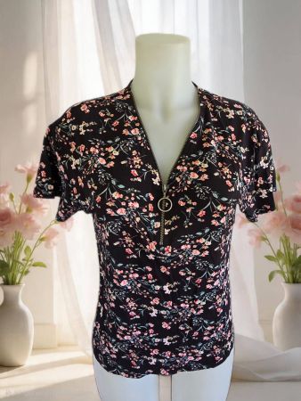 Damen T-Shirt schwarz Blumenmuster Reissverschluss