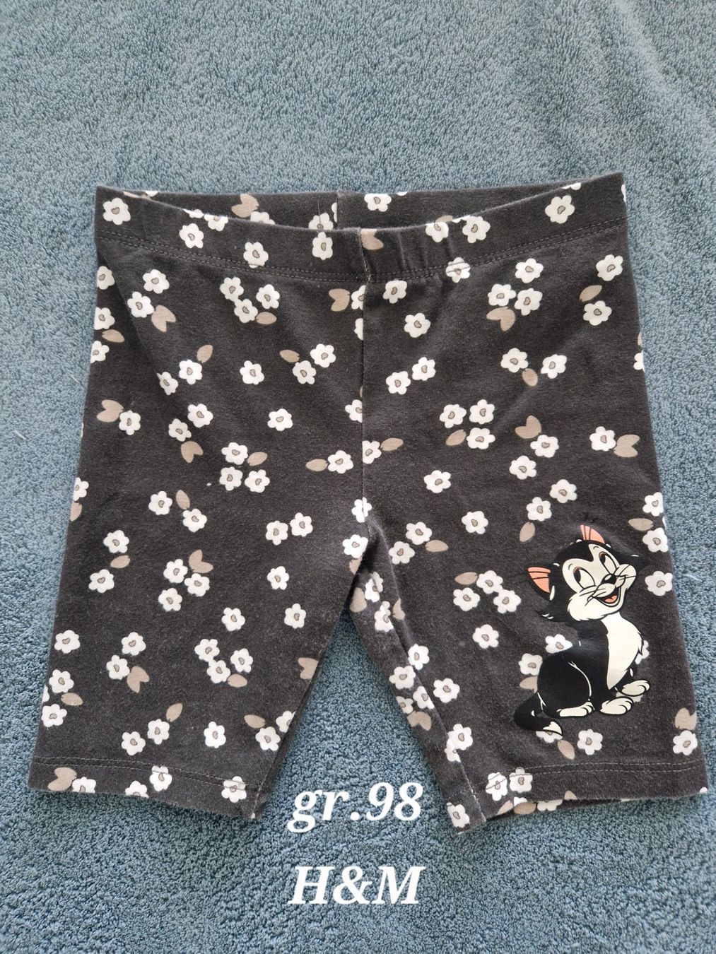 H&M Pantalons: Radlershorts grösse 98 – D'occasion à Heimberg par Eleanor20