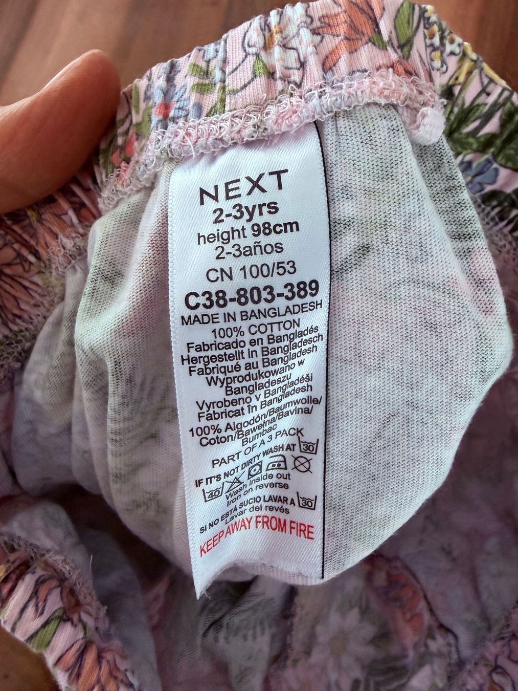 Next Pantaloni: Shorts von Next, Grösse 98 – Usato da Haslen AI venduto da s176 2