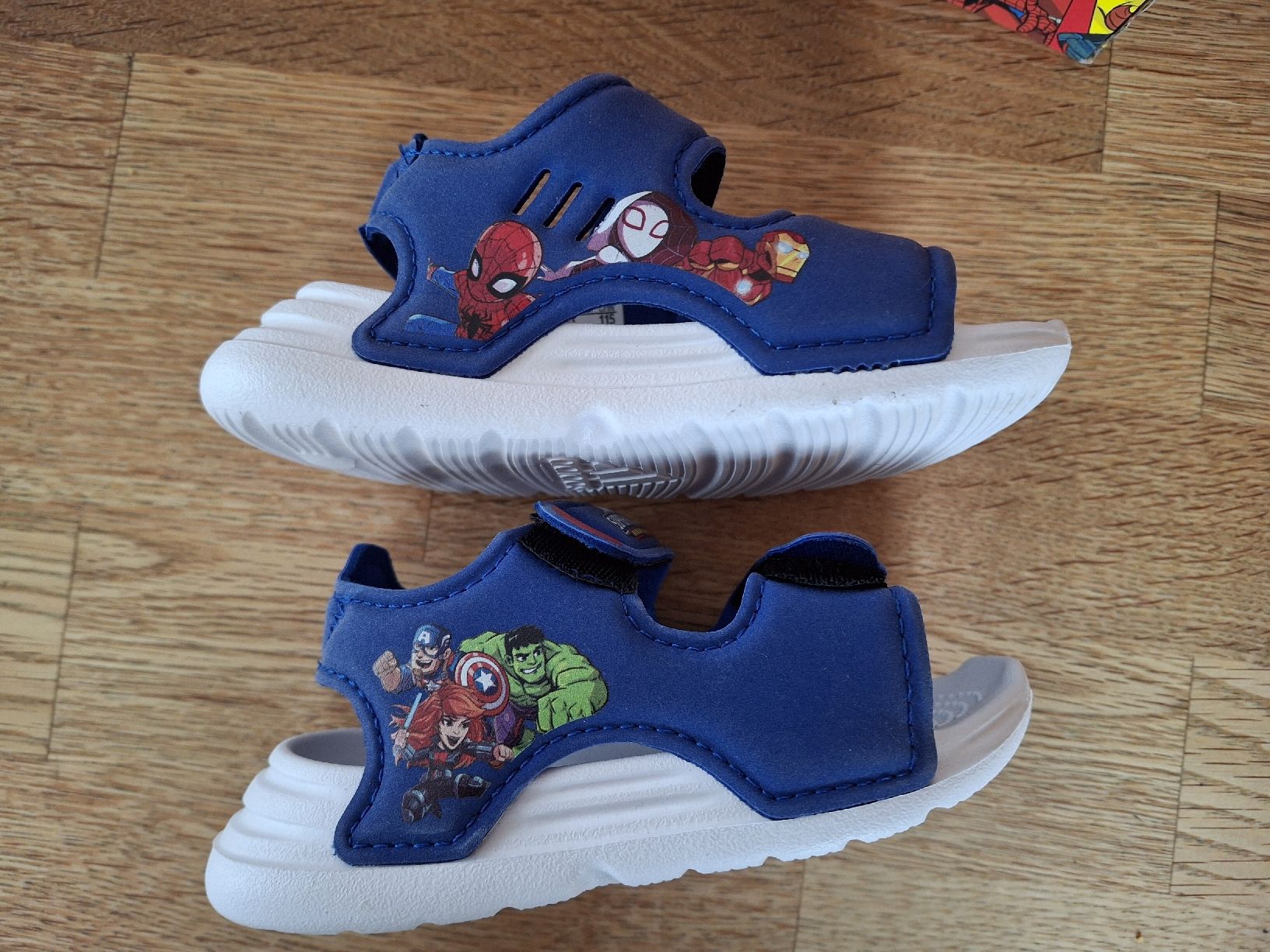 Adidas Scarpe per ragazzi: Neue Adidas Marvel Sandalen Gr. 20 – Nuovo e nell'imballaggio originale da Romanshorn venduto da Maka02 1