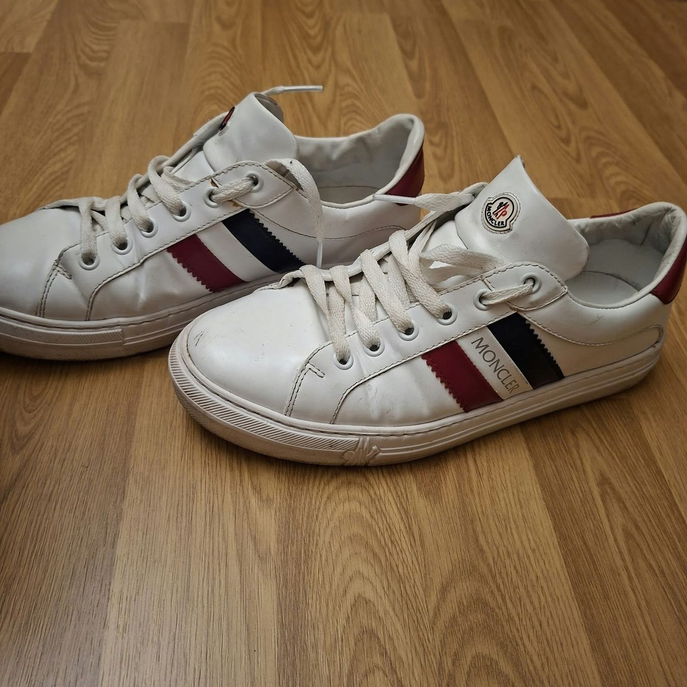 Moncler Chaussures femmes: Moncler – D'occasion à Trimbach par Ale-07 1