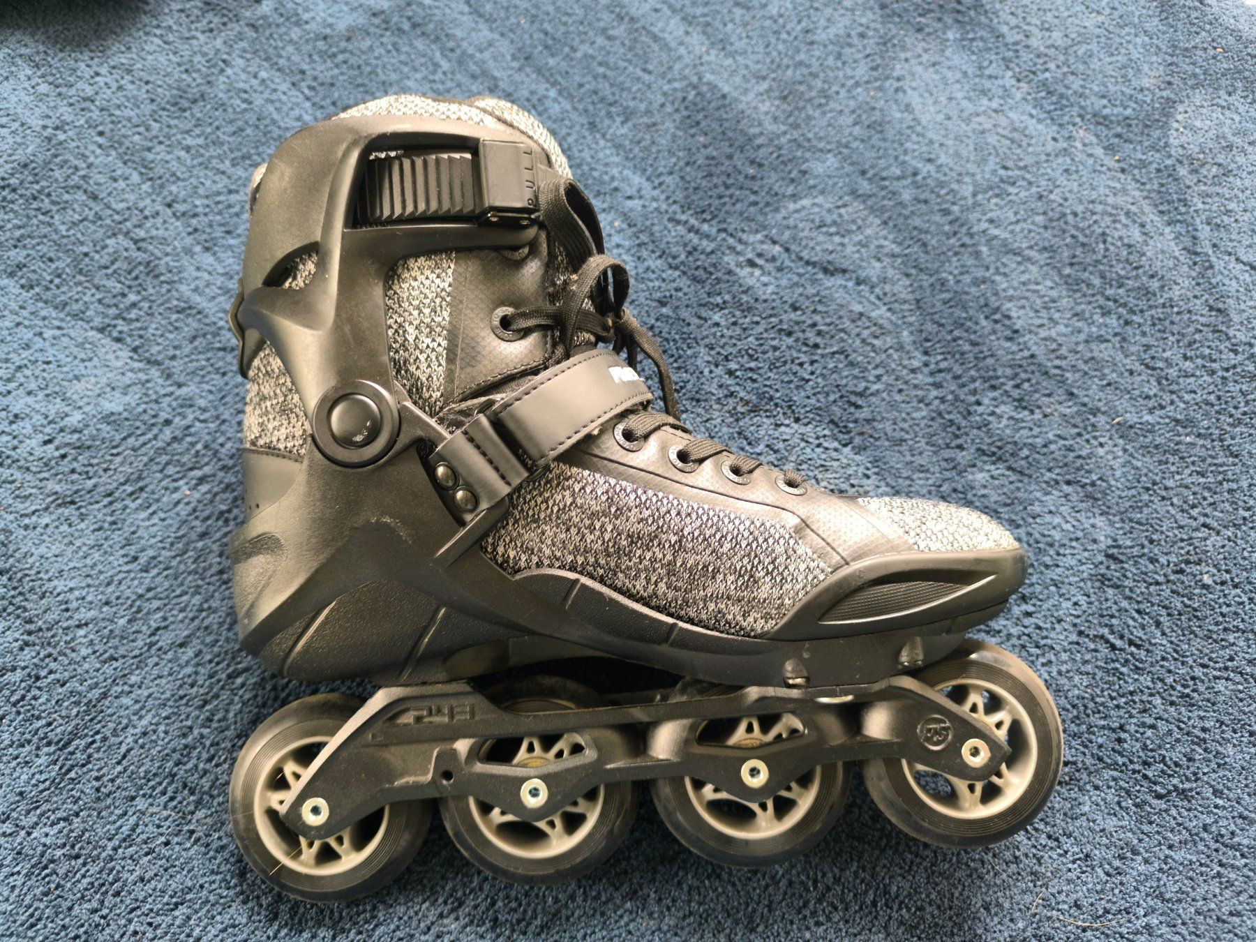 Pattini in linea & Pattini a rotelle: Powerslide Phuzion Radon 80 Inline skates inkl. Skatehelm – Usato da Trimbach venduto da jittensohn 4