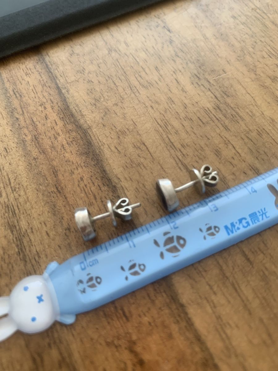 Ohrringe & -stecker: Echtsilber Ohrstecker mit blauen Steinen, handgemacht – Gebraucht aus Zürich von MK124 1