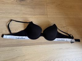 BH Calvin Klein schwarz mit Logo Band gebraucht