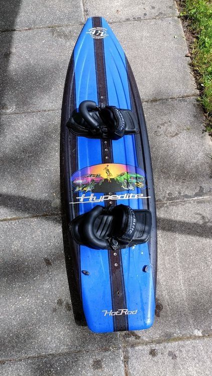 Tavole da surf e di nuoto: Wakeboard – Usato da Ennetbühl venduto da Van_Schoch