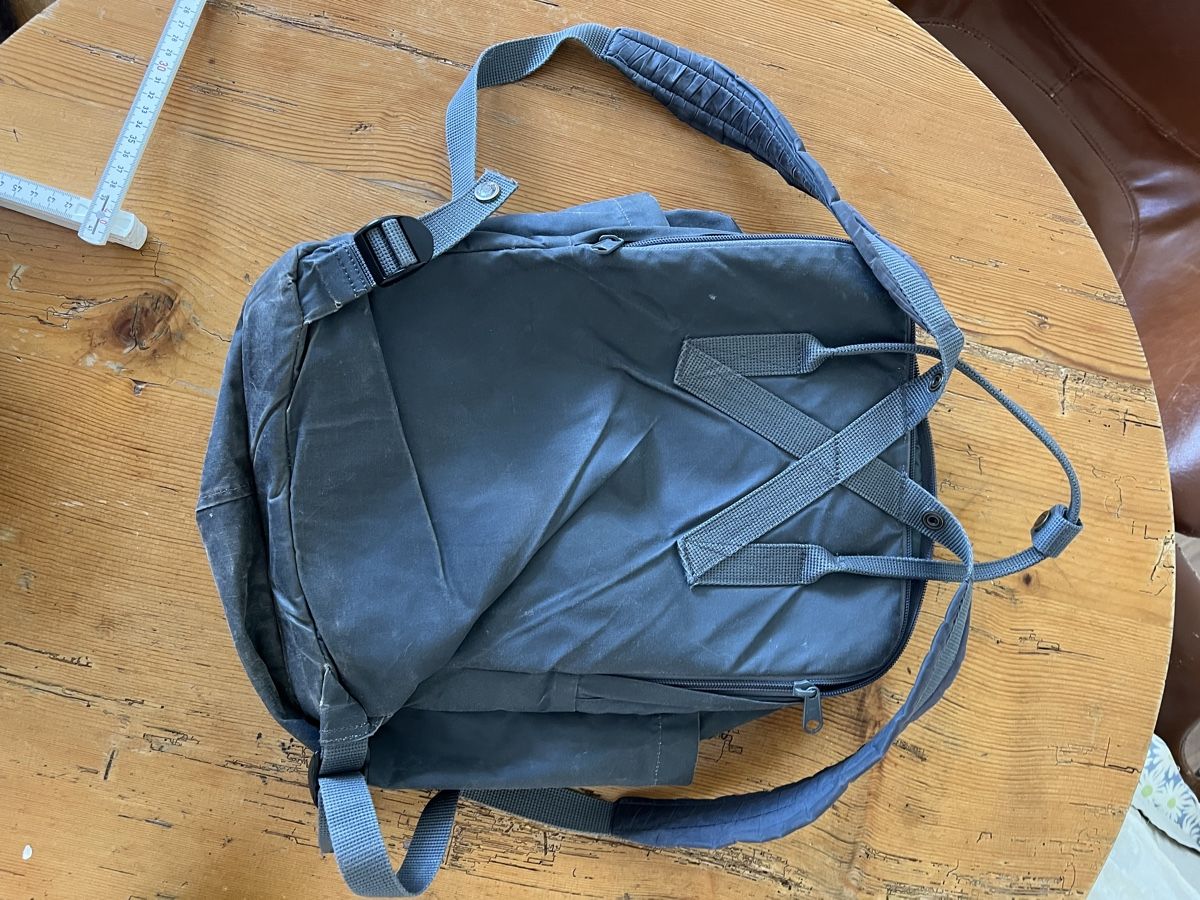 Fjällräven Zaini: Fjällrävän Kanken Laptop Rucksack – Usato da Zürich venduto da lisitsyna 3