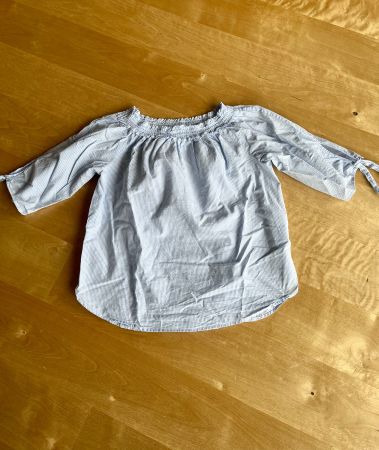 Herzige Carmen Bluse von H&M, Gr. 34