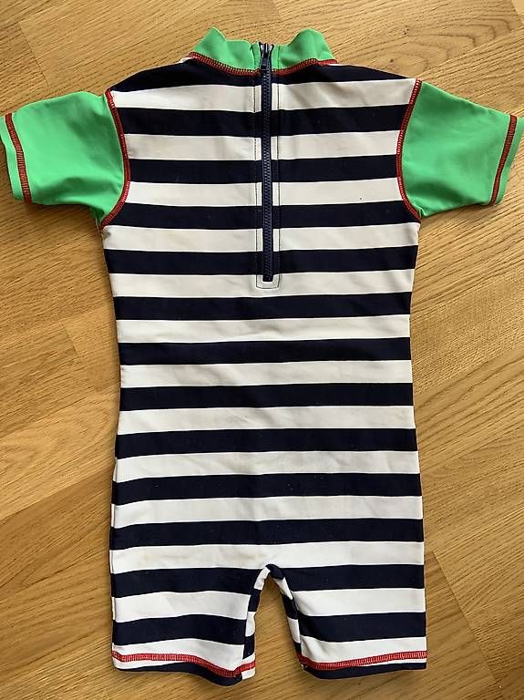 Costumi da bagno: Badeanzug Frosch Gr 104 – Usato da Zürich venduto da aqualina77 1