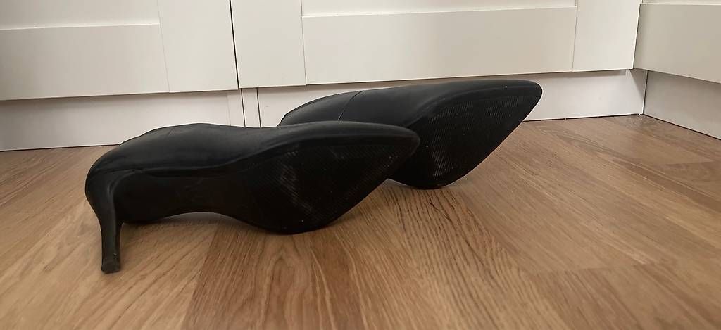 Scarpe da donna: Schwarze High Heels Grösse 39 – Usato da Abtwil SG venduto da Allyv 2