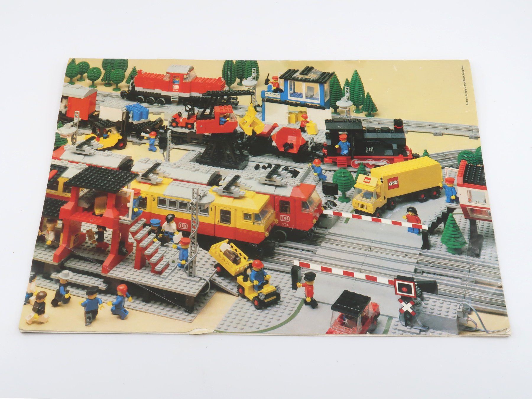 Lego Spielzeuge: Anleitung Lego Train 7838 Freight Loading Depot with Wagon – Gebraucht aus Oberwil b. Büren von nih_qt5f 1