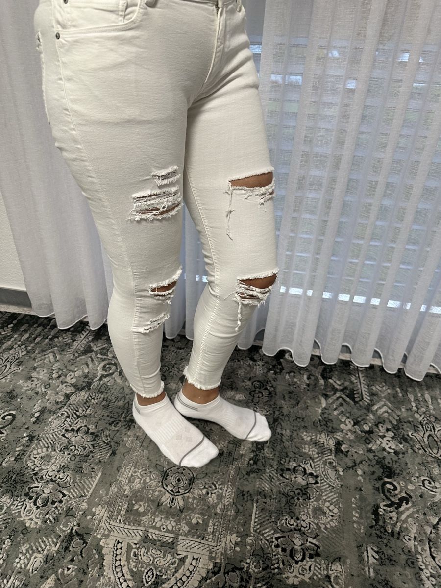 Mango Jeans: Mango Jeans, weiss, destroyed Look, Gr. 38 – Usato da Glattbrugg venduto da SMusic98 1