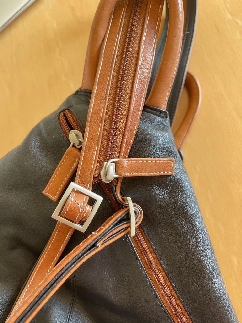 Borse da donna: Rucksack-Handtasche Leder neuwertig – Nuovo (secondo la descrizione) da Winterthur venduto da 1956ingi 7