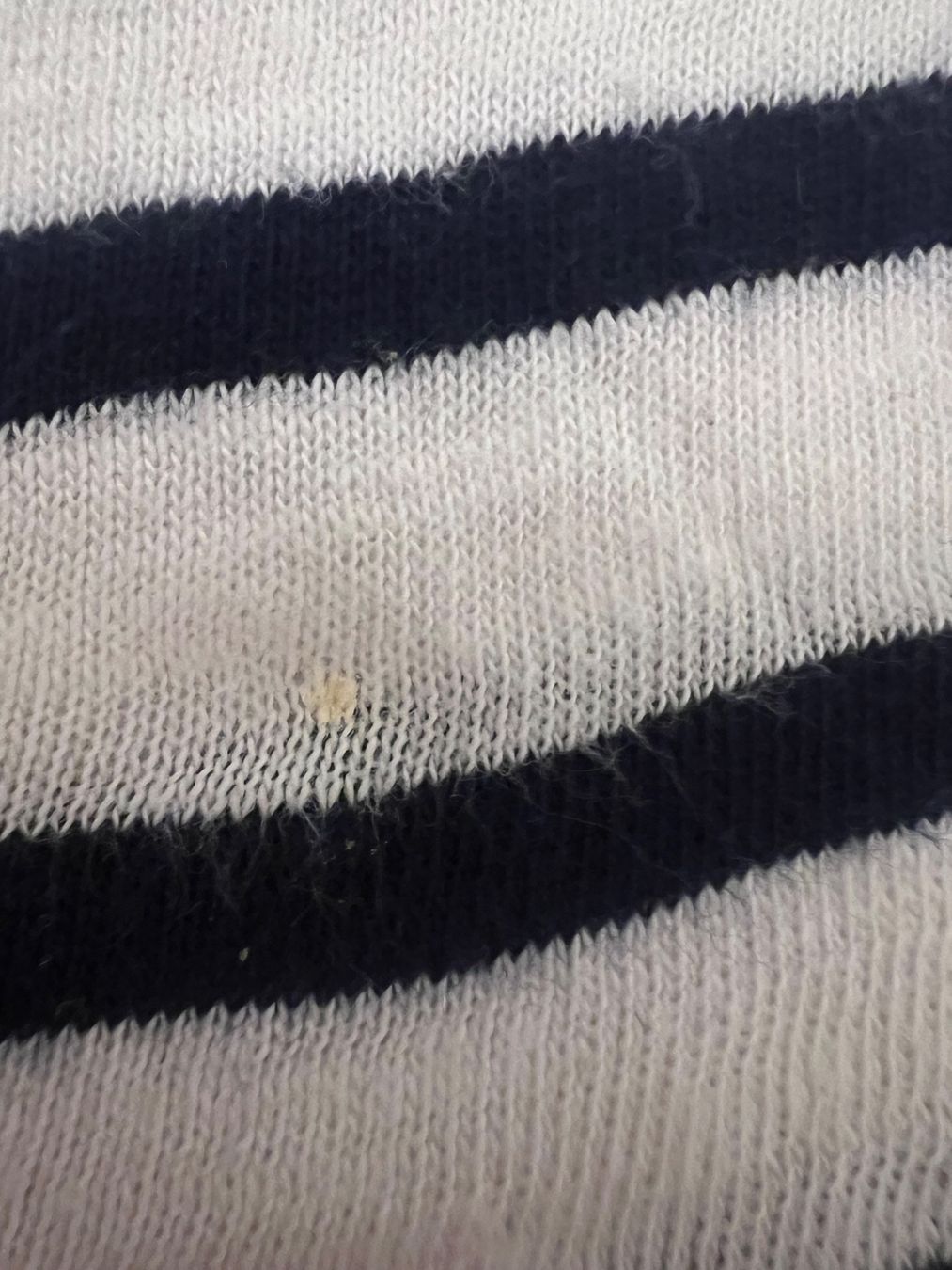 H&M Maglioni & Felpe: H&M SWEATSHIRT GESTREIFT GR 122/128 – Usato da Basel venduto da theo-g77 3