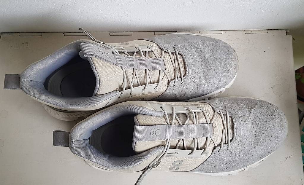 On Scarpe da donna: On Cloud Hi, Grösse 42, Grau – Usato da Bern venduto da Lepidoptera11 2