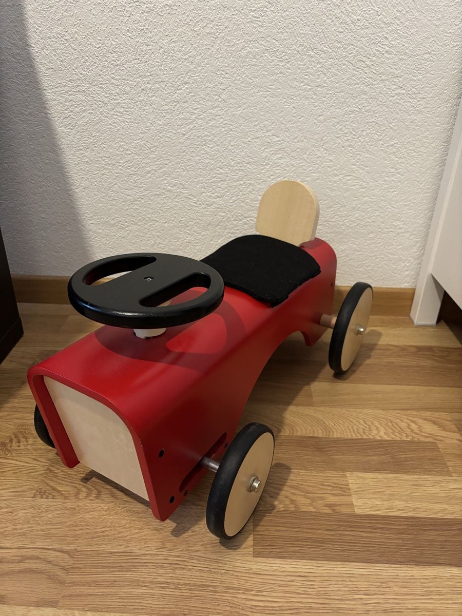 Veicoli per bambini: Rutschauto/ Traktor aus Holz – Usato da Brütten venduto da Raaphi6