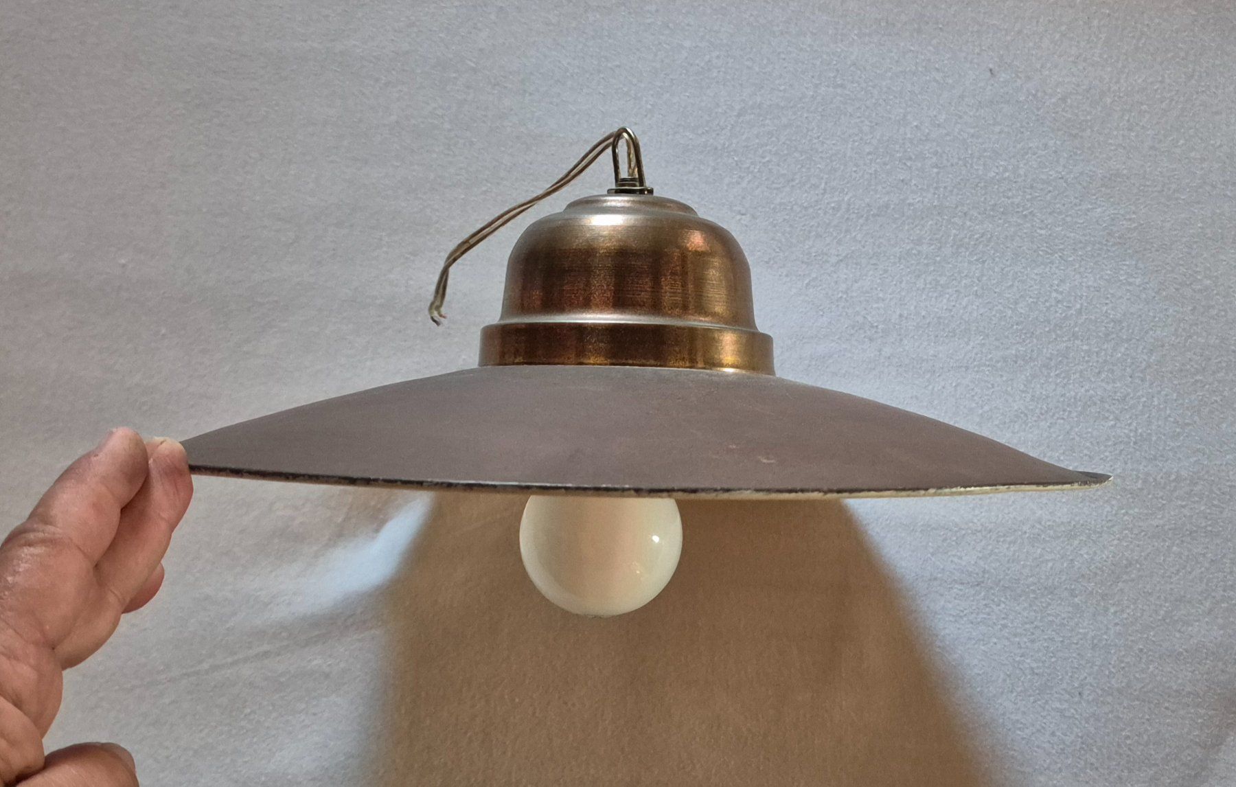 Lampadari & plafoniere: antike Lampe / Industrielampe / Stallampe? – Usato da Neerach venduto da SilliS 1