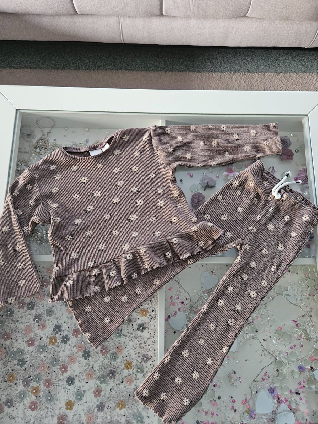 Zara Lotti & Set di vestiti: Zara Mädchen Set – Usato da Unterägeri venduto da Sleepbear