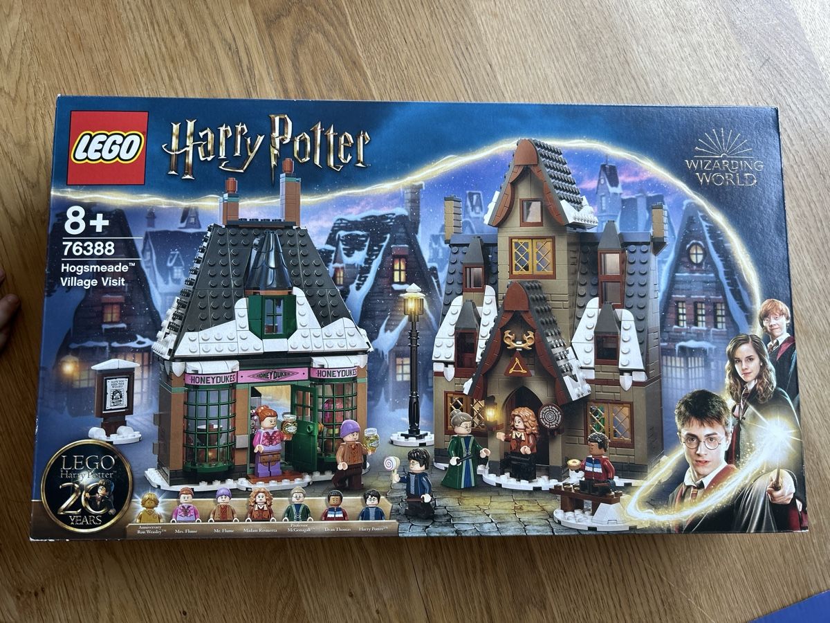Lego Kit di costruzioni: LEGO Harry Potter Hogsmeade 76388 – Nuovo e nell'imballaggio originale da Oberrieden venduto da Mikleve