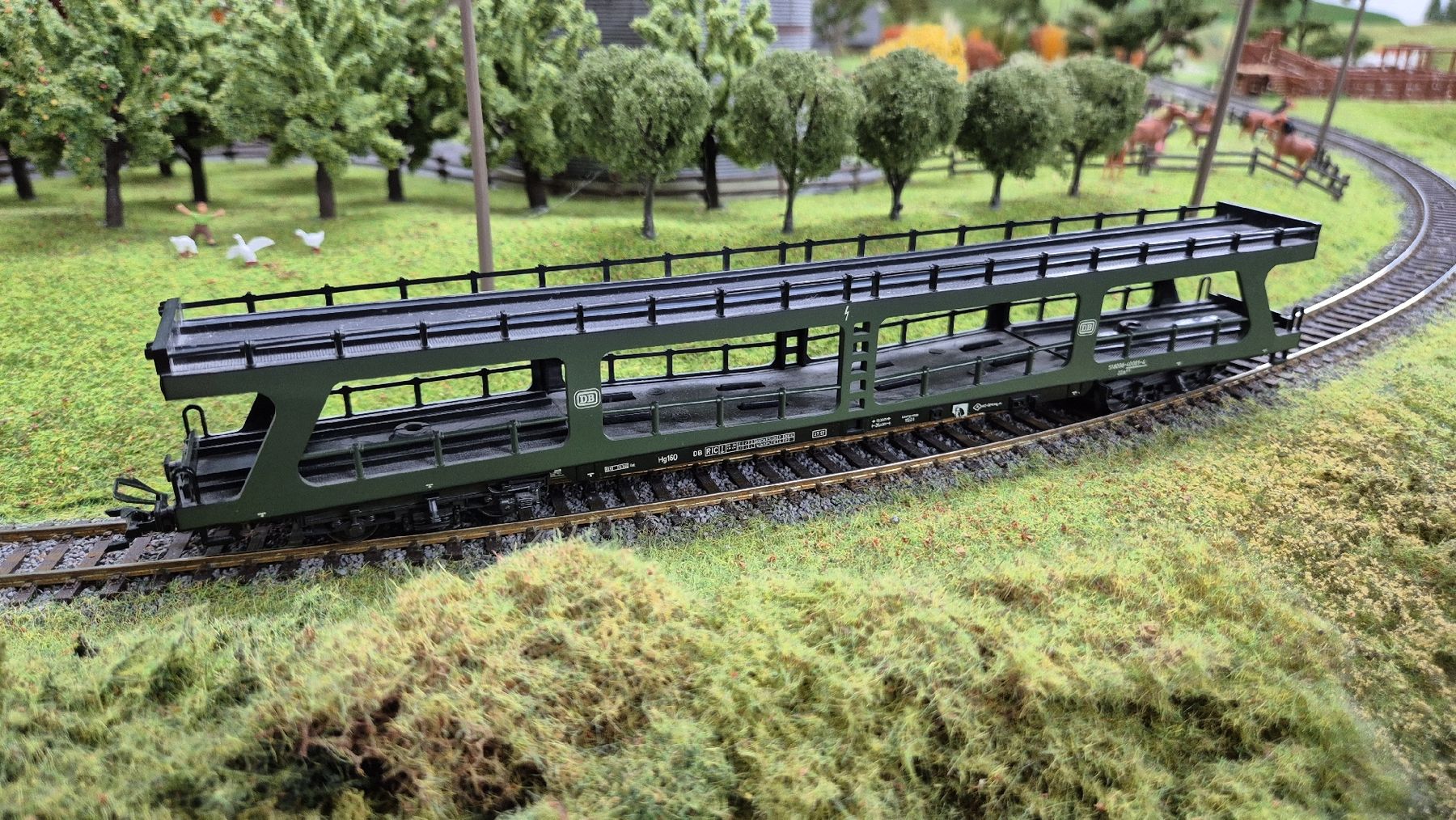 Märklin Modelleisenbahnen: Märklin 4084 Autotransporter – Neu (gemäss Beschreibung) aus Münsingen von hausbootli