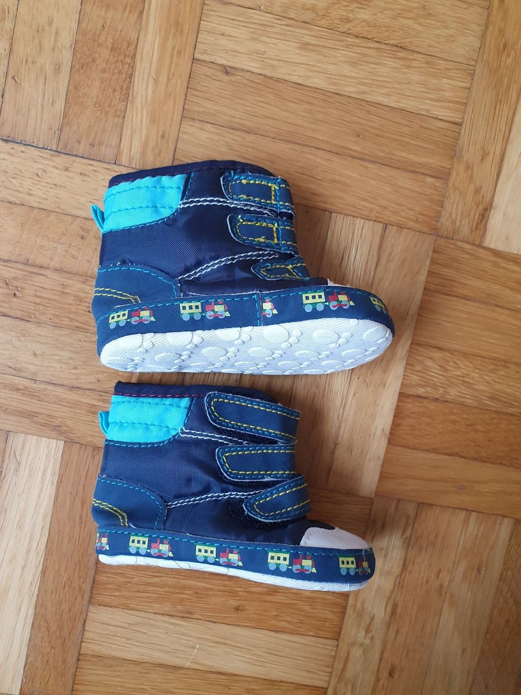 Lotti & Set di vestiti: Body Gr. 56 und Baby Schuhe – Usato da Kappel SO venduto da tiger1921 2