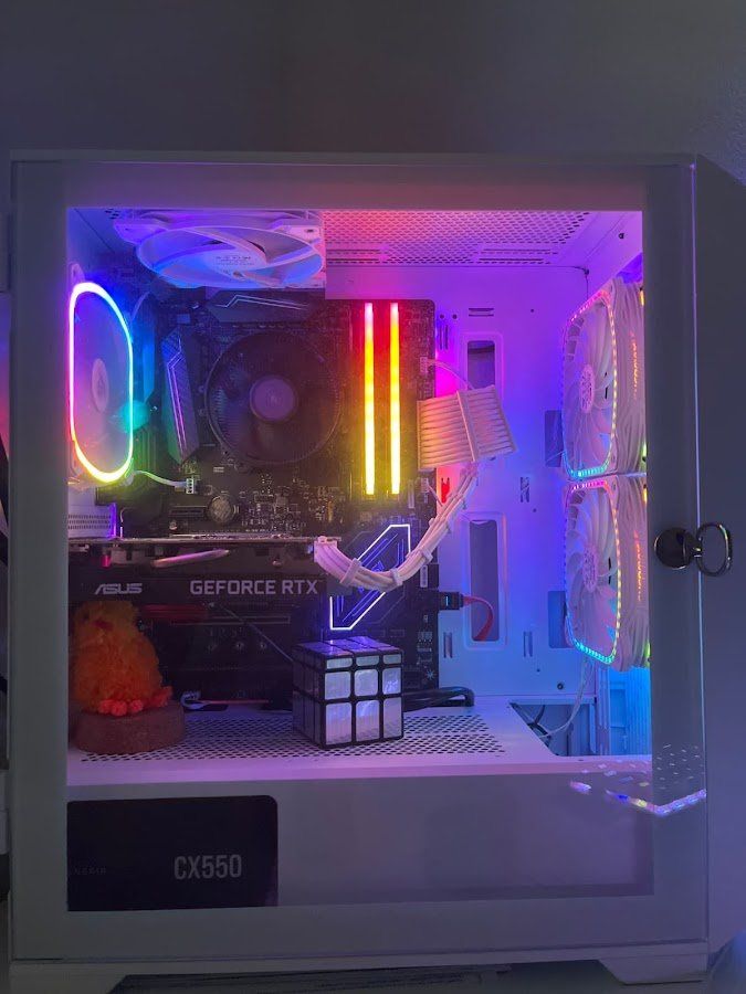 PC: Leistungsstarker Gaming PC RTX3050 RYZEN5 – Usato da Unterägeri venduto da gai_mj5l