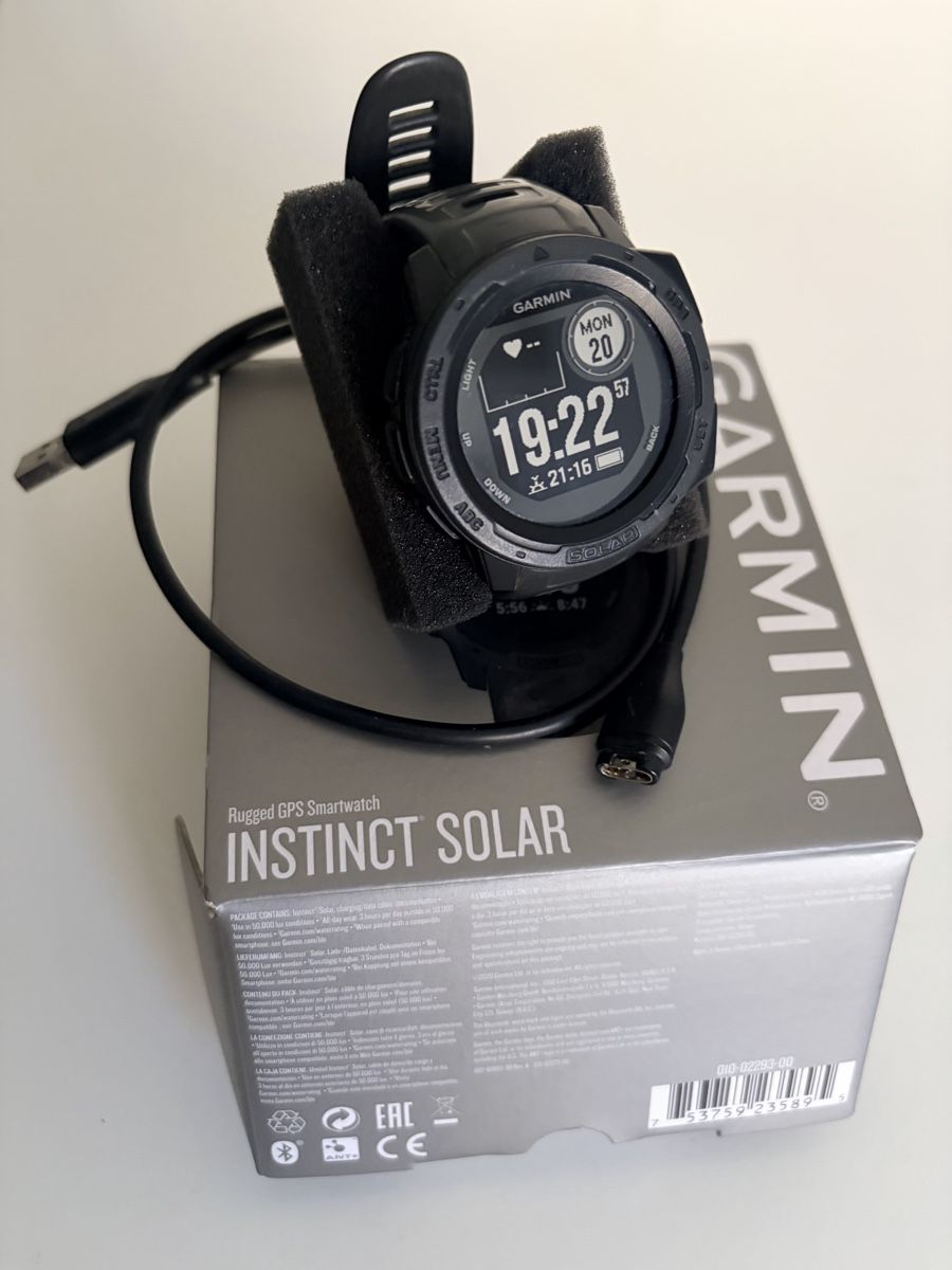 Garmin Smartwatch: Garmin Instinct Solar mit Originalverpackung und Ladekabe – Usato da Urdorf venduto da mer_mw5r