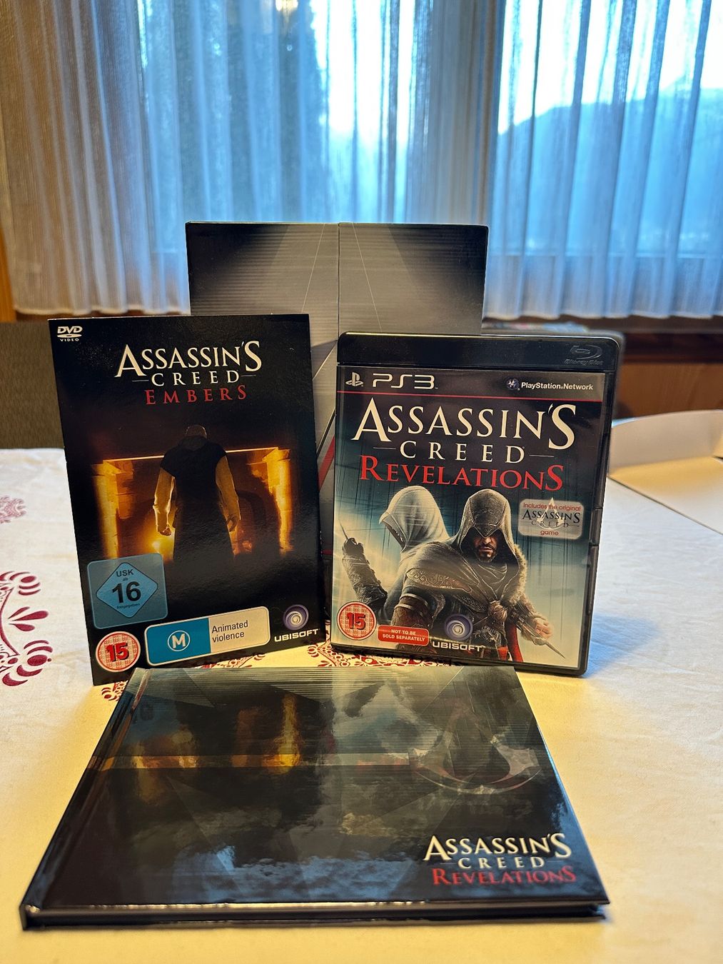 Giochi: Assassin's Creed: Revelations - Collector's Edition – Nuovo (secondo la descrizione) da Attinghausen venduto da FJANNETTA