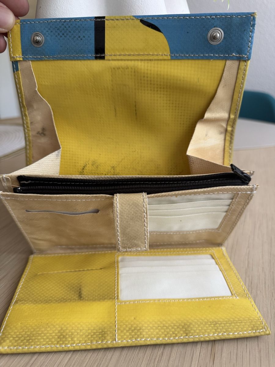 Freitag Portafogli: Portefeuille FREITAG jaune bleu occasion – Usato da Brügg BE venduto da haj_9zhk 4