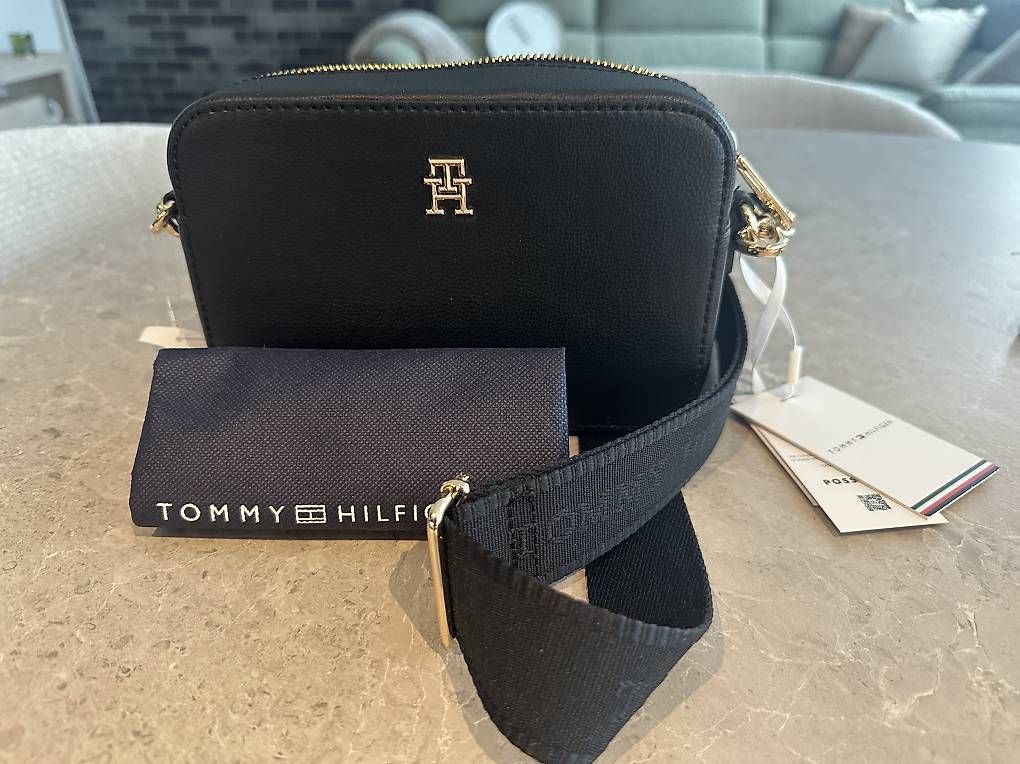 Borse da donna: Tommy Hilfiger Tasche – Usato da Winterthur venduto da val_lx8d 1