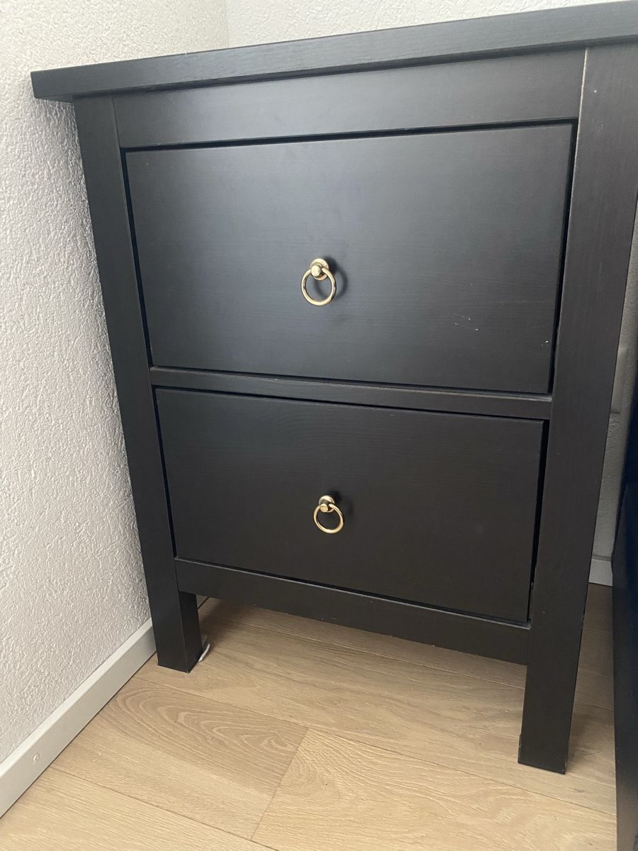 Nachttische: Ikea Nachttisch schwarz 2 Schubladen – Gebraucht aus Berg SG von Silversurfer