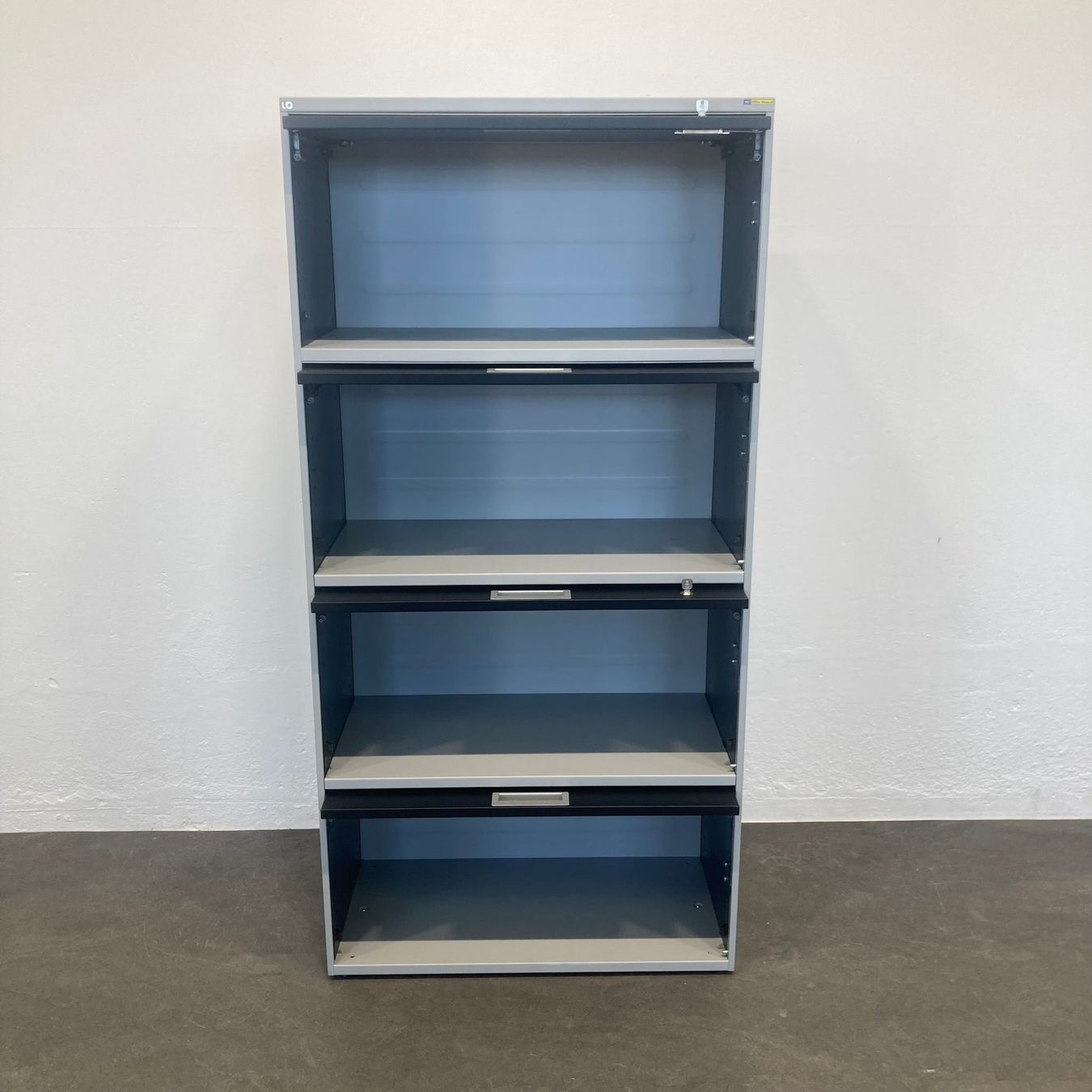 Lista Armoires: Lista Office LO Qub Modul-Kombination 4-OH – D'occasion à Schönenwerd par mcofficeshop 1