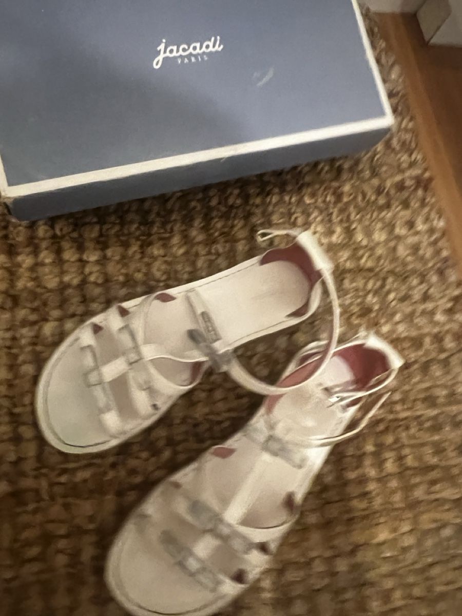 Jacadi Scarpe per ragazze: Sandales Jacadi blanc occasion – Usato da Nyon venduto da ikel78