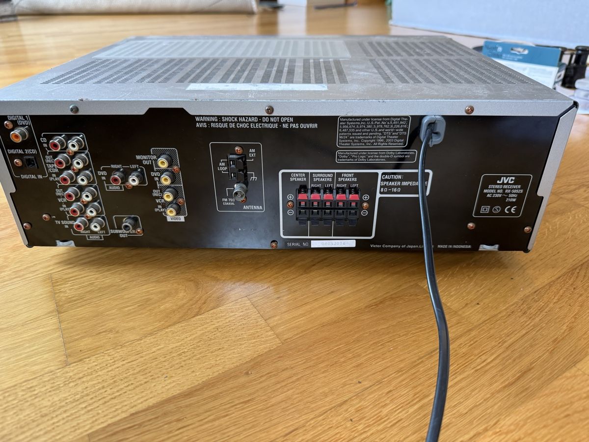 JVC Receiver: JVC RX-5052 – 5.1 AV-Receiver – Gebraucht aus Zürich von andrii.zubov 1