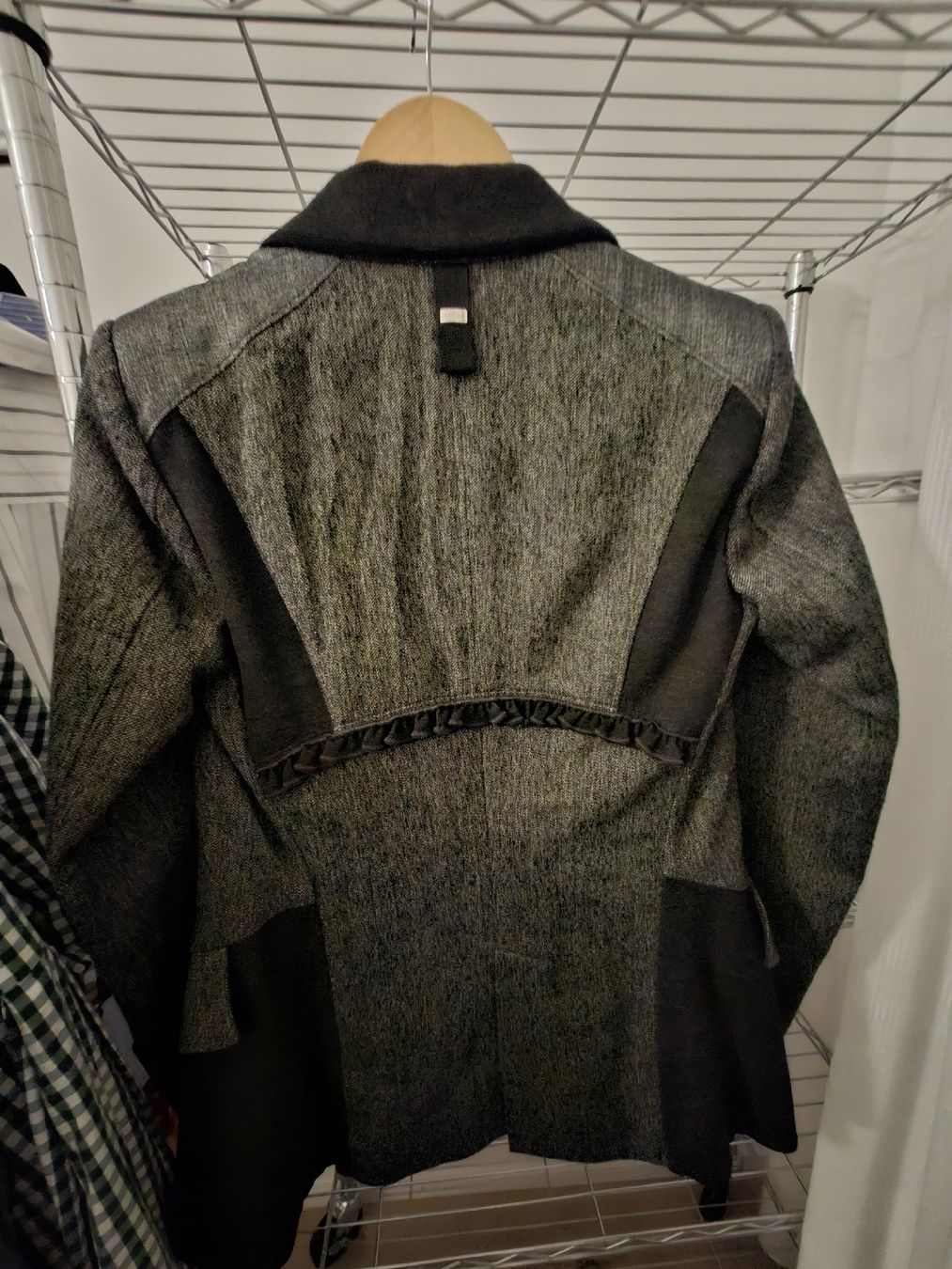 Giacche: HIGH Blazer Jacket Grey Virgin Wool Blend Size S new – Nuovo (secondo la descrizione) da Zürich venduto da oli_p8cc 3