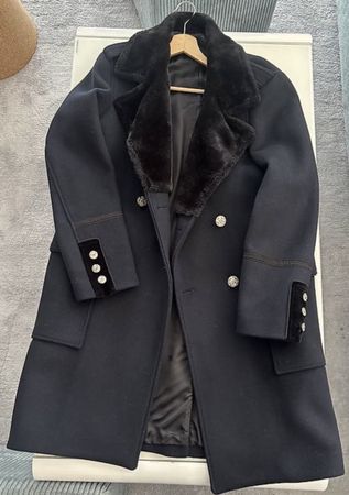 The Kooples Mantel