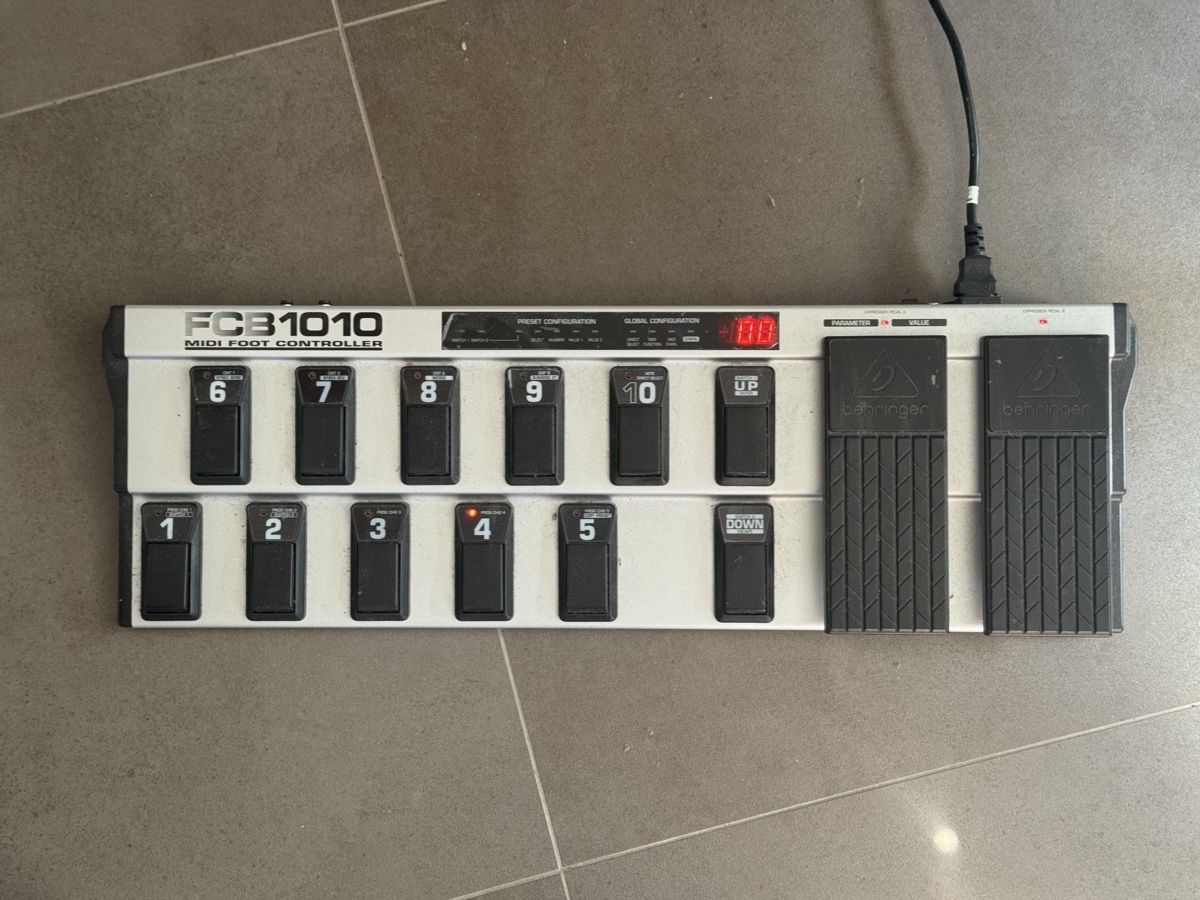 Behringer Strumenti musicali: Behringer FCB1010 Midi Foot Controller – Usato da Immensee venduto da k4m