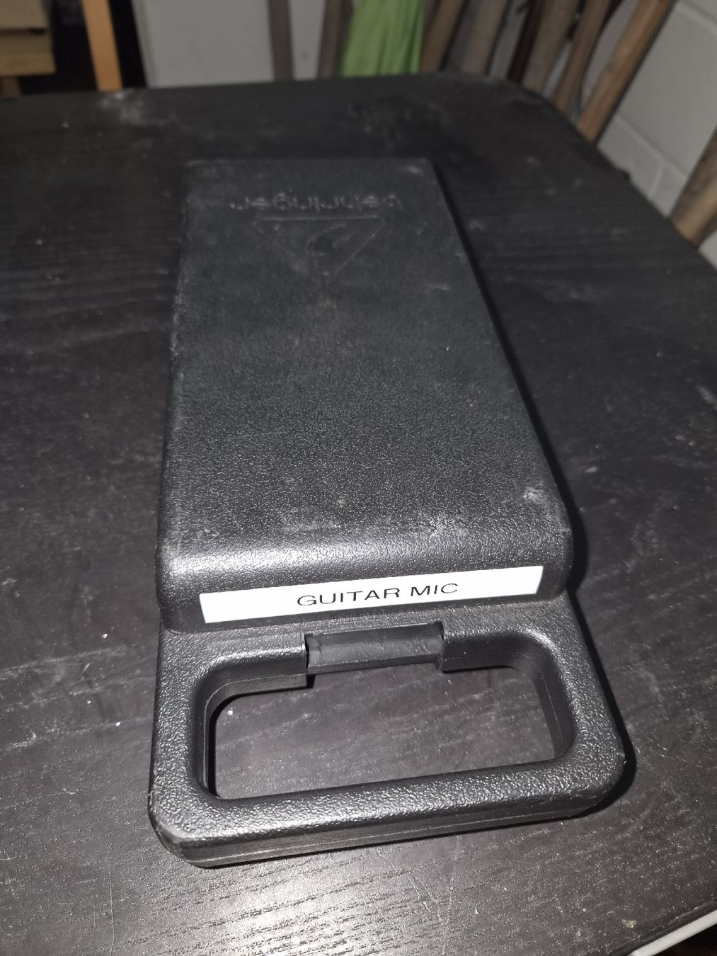 Behringer Microfoni: Behringer Gitarren mikrofon – Usato da Aesch BL venduto da RedChief-125 1