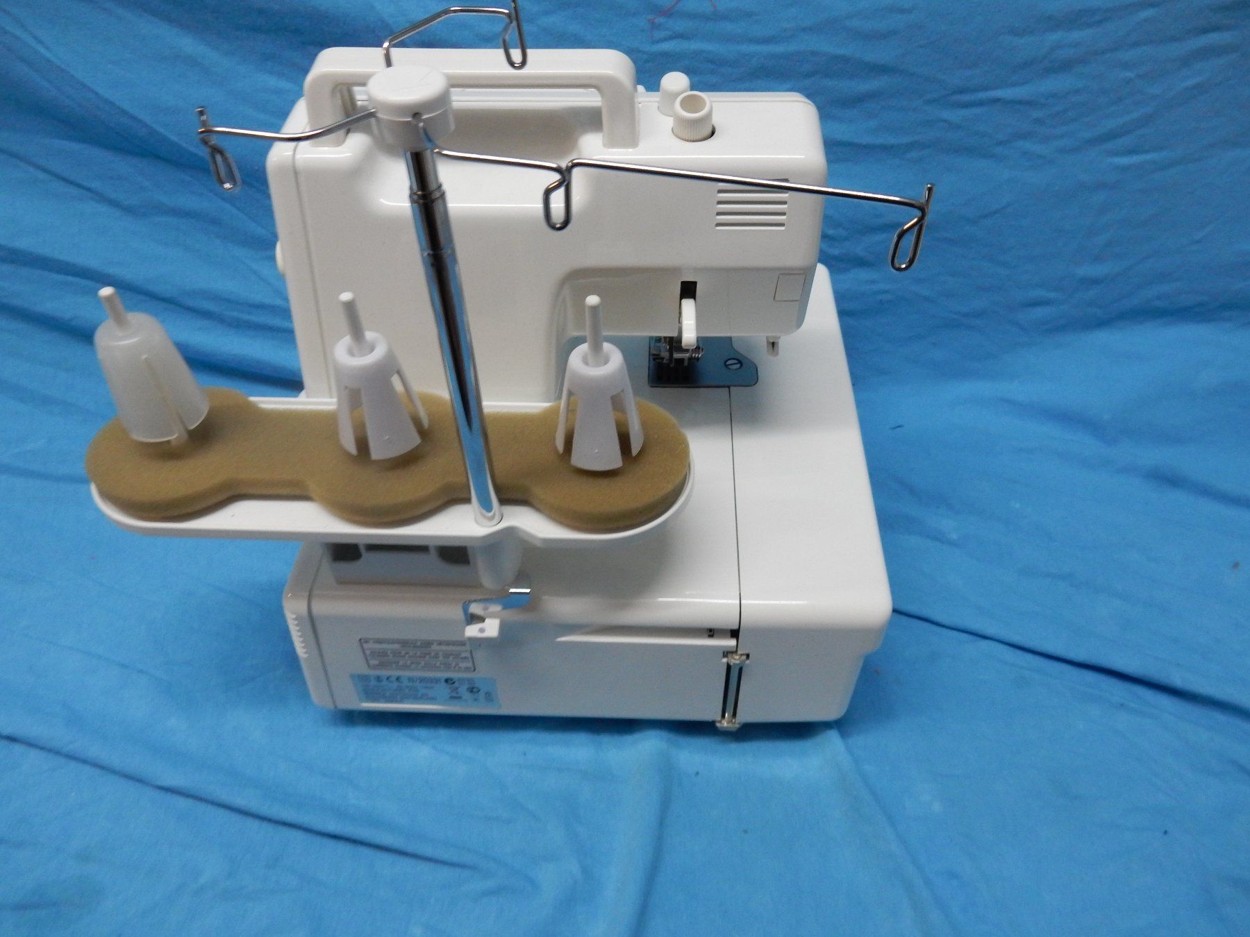 Bernina Macchine da cucire: BERNINA 009DCC    *** Ab Fr 1.00 ***               26091 – Usato da Watt venduto da Mariposa49 7