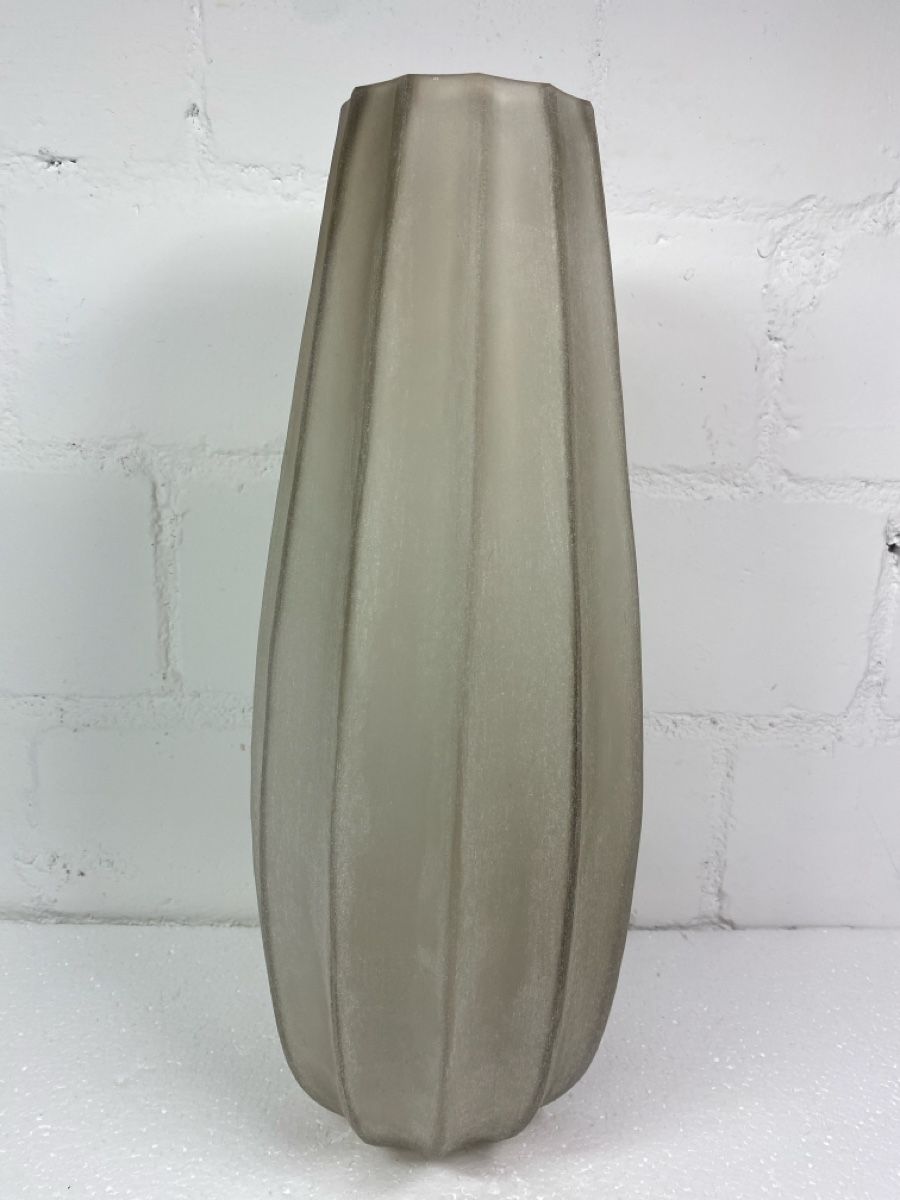Vase & Récipients: Graue Vase mit Rillenstruktur neu 45 cm – D'occasion à sursee par trilli-tralli 6