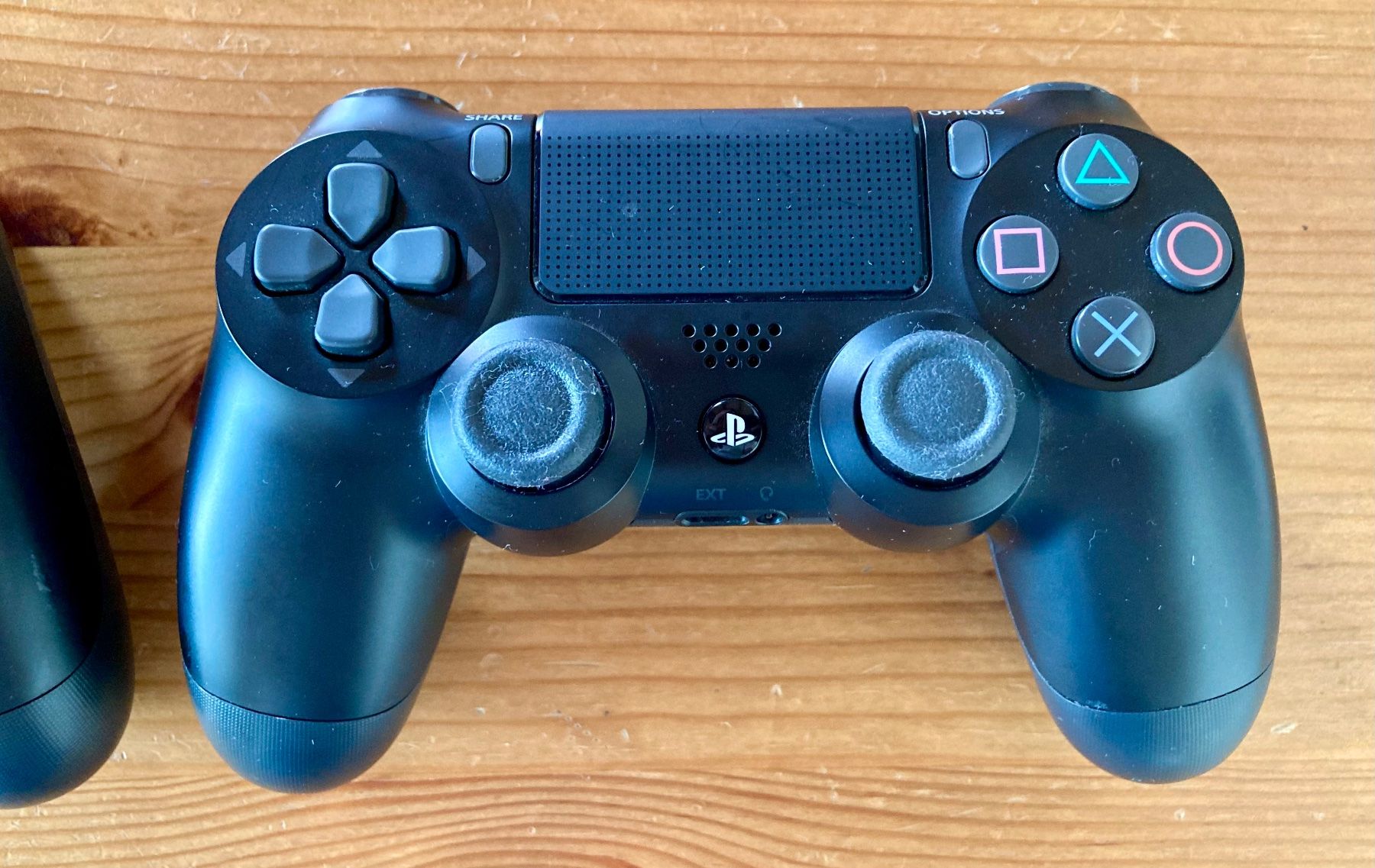 Sony Controller: 2x Dual Shock Controller - PS4 – Difettoso da Zürich venduto da Djmotionch 2