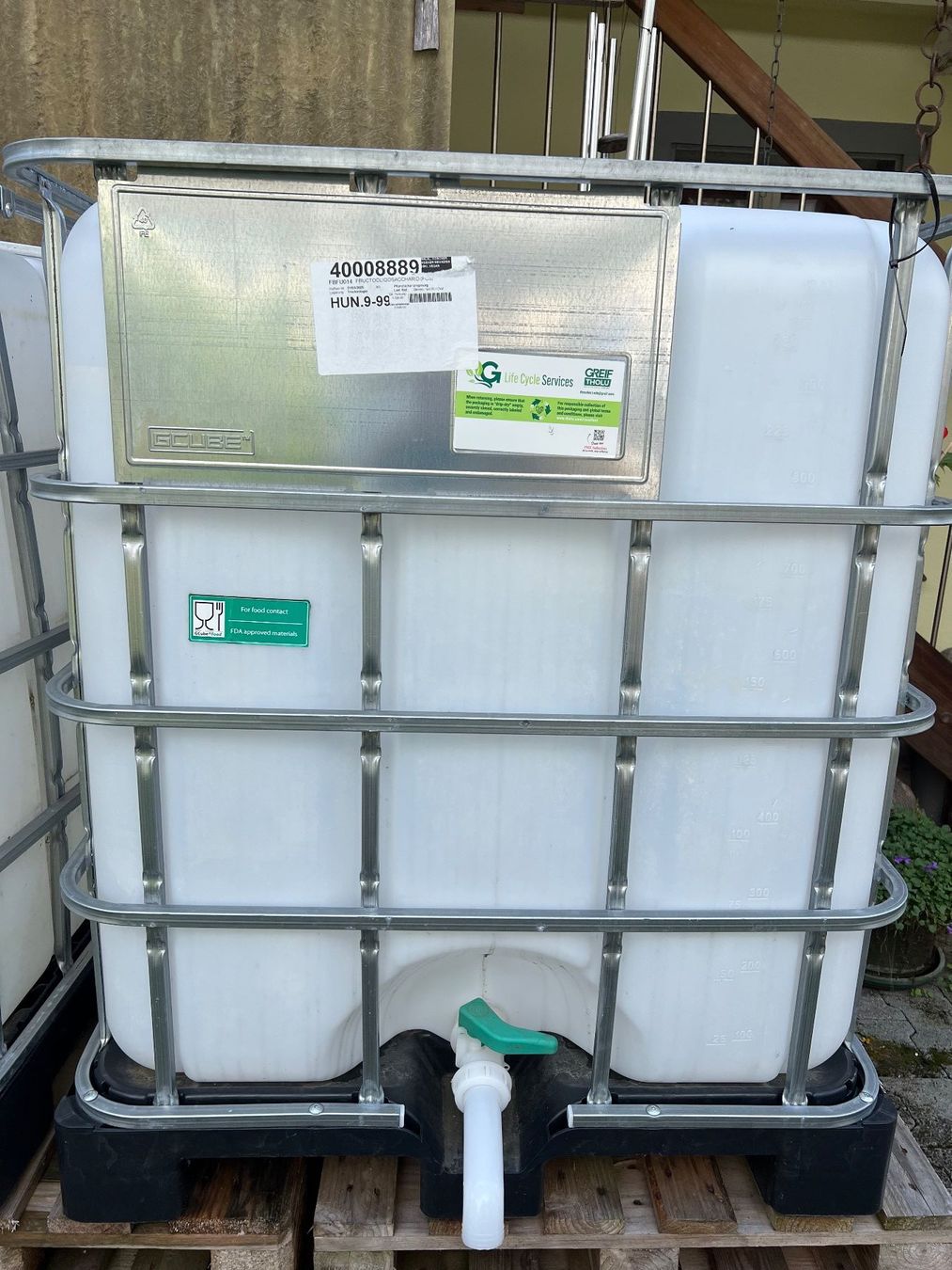 Abbeveratoi e trogoli: Wassertank mit 1000 Liter – Usato da Menziken venduto da alenka01 1