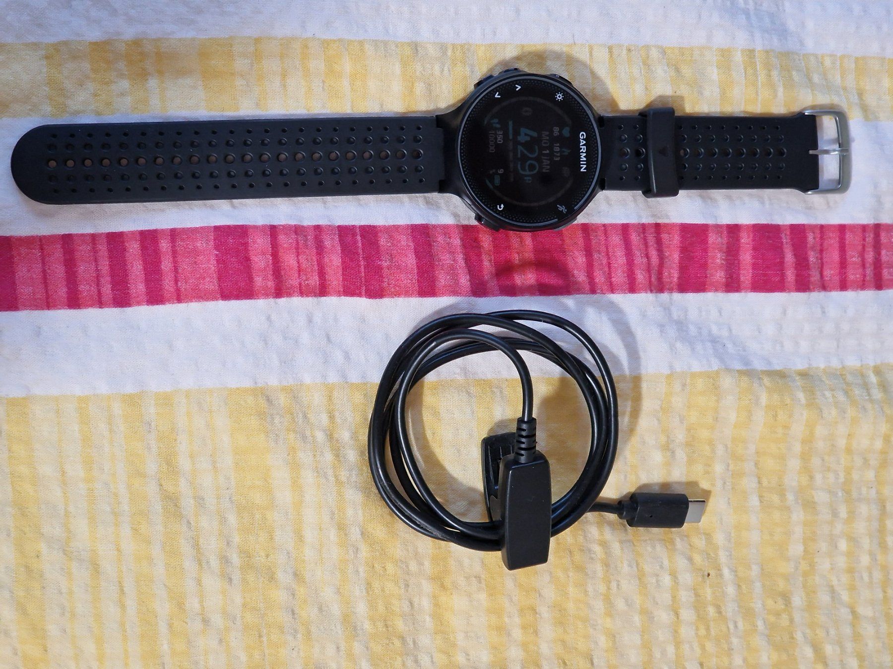 Garmin Smartwatch: Garmin Forerunner 235 – Gebraucht aus Aesch BL von  3