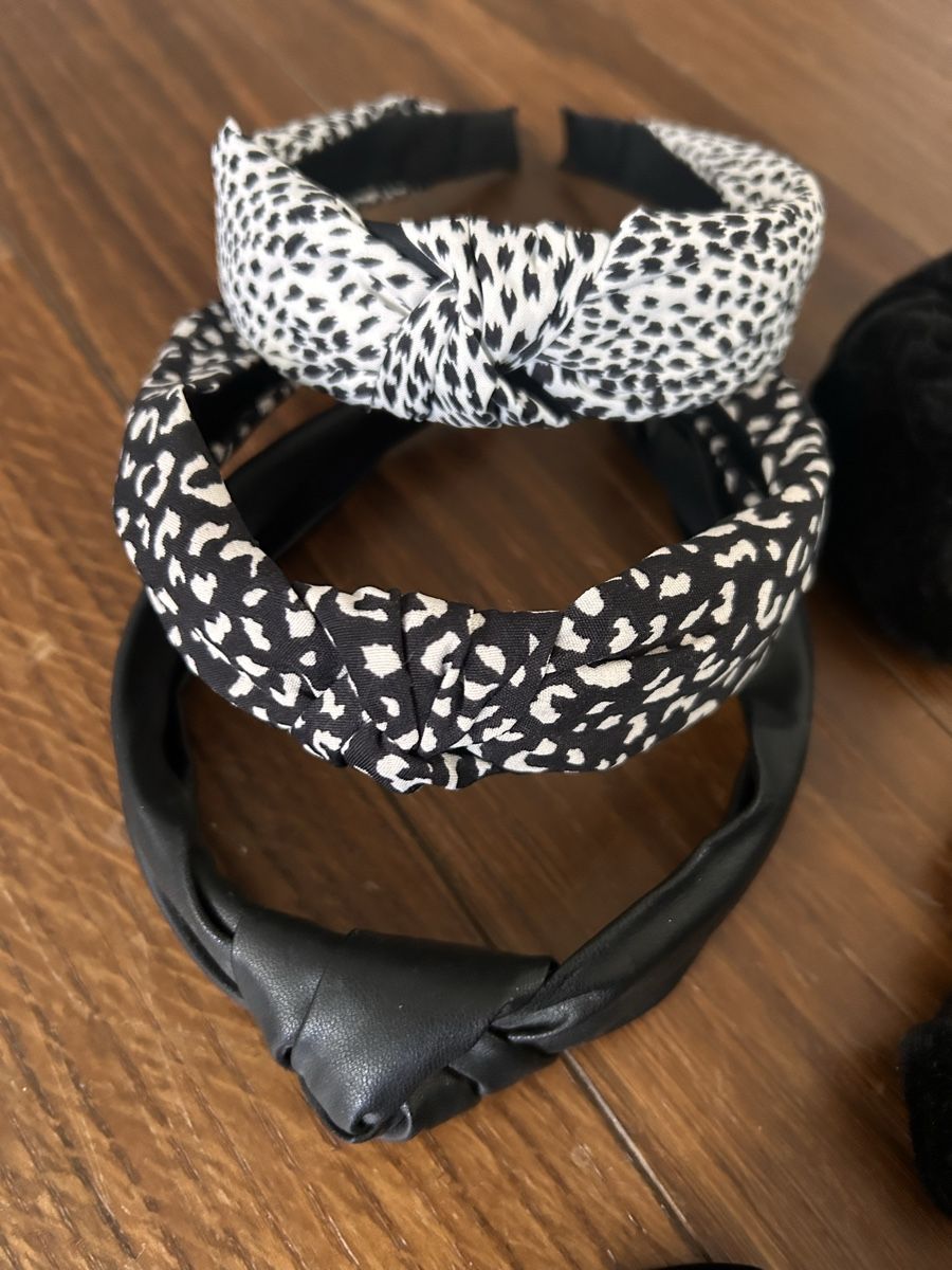 Accessori per capelli: Haarschmuck Set Haarbänder & Haargummis schwarz  – Nuovo (secondo la descrizione) da St. Gallen venduto da jojan 1
