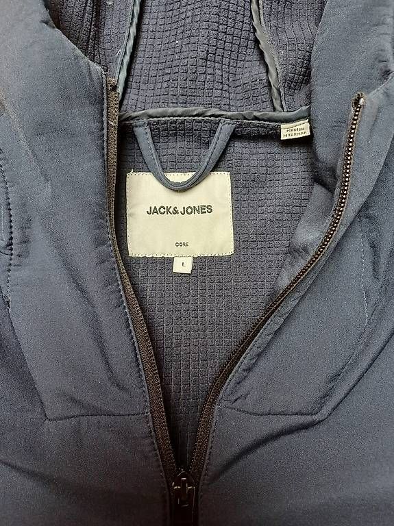 Giacche: Veste Jack&Jones taille L – Usato da Glovelier venduto da GaCh 2