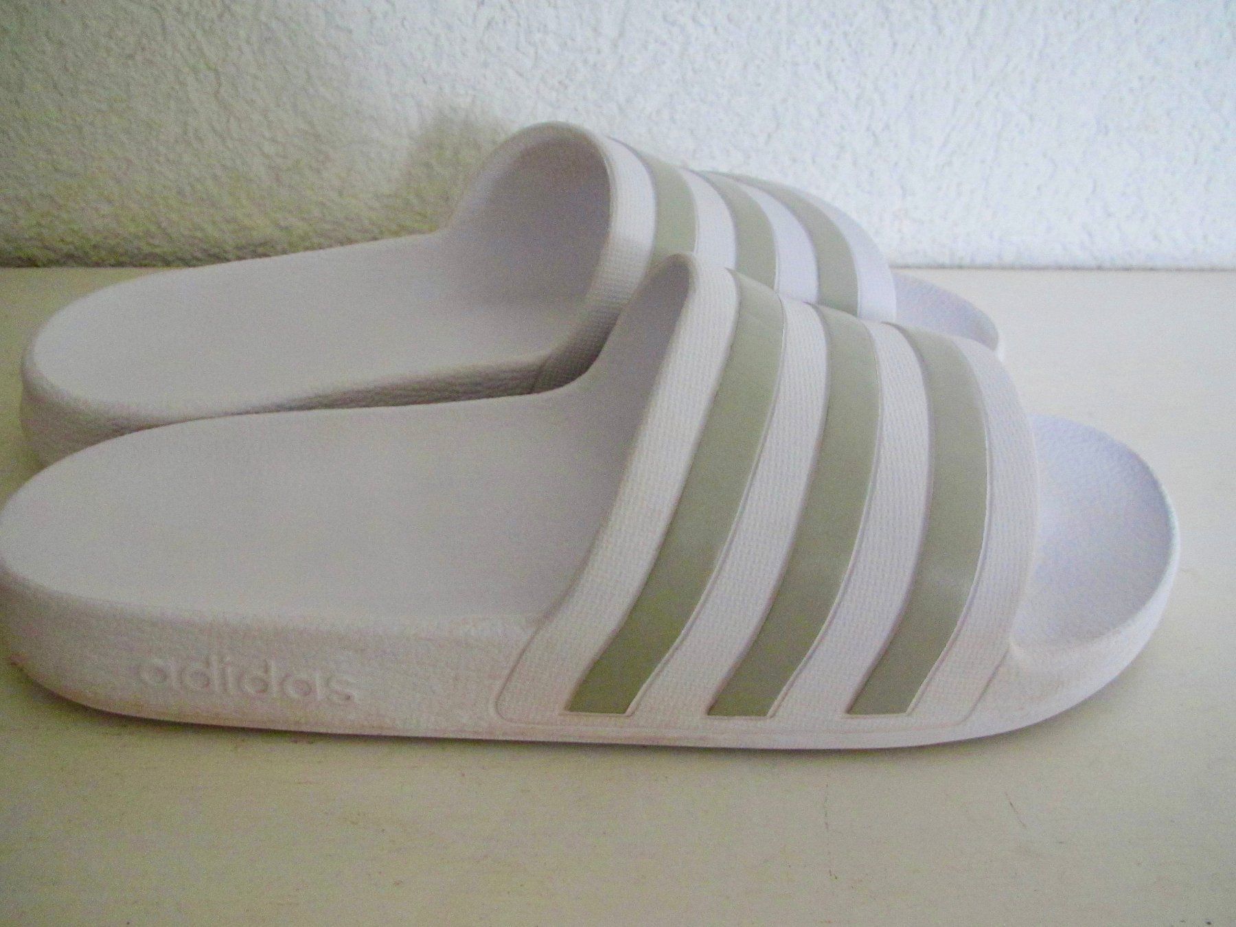 Adidas Scarpe da donna: CHAUSSURES DE BAIN ADILETTEN – Usato da Murten venduto da Selliot
